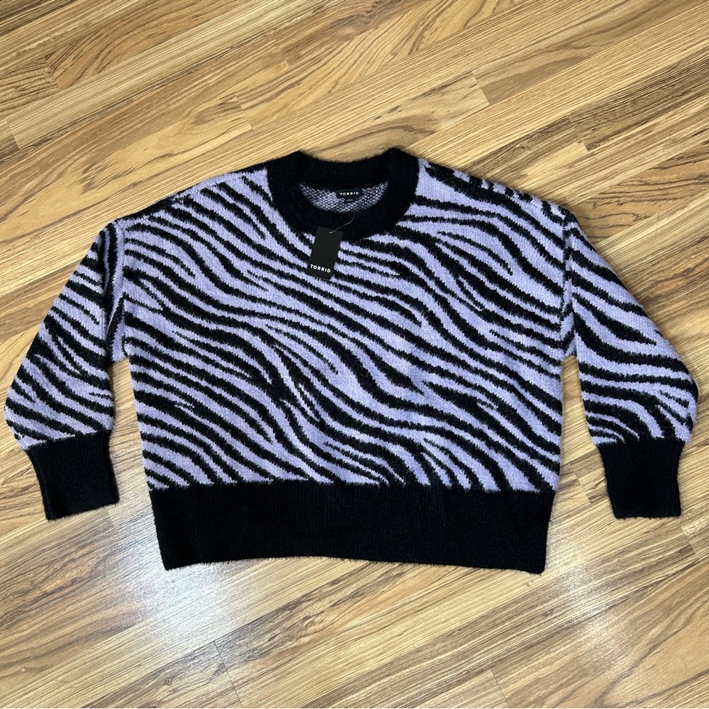 Torrid Drop Shoulder Pullover Sweater Eyelash Yarn Wave Zebra Size 1 New W/Tag